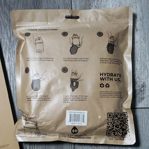 HydroJug | Floral Print Jug Sleeve and Straw Pack of 3 - Picture 4 of 7